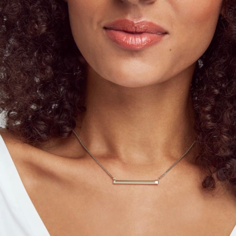 Kendra Scott Kelsey Gold bar necklace